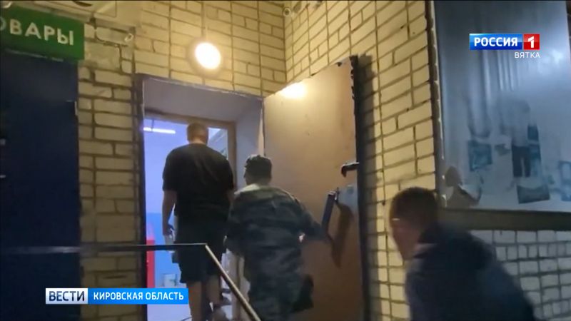 В Кирове полицейские выявили восемь нарушений торговли алкоголем