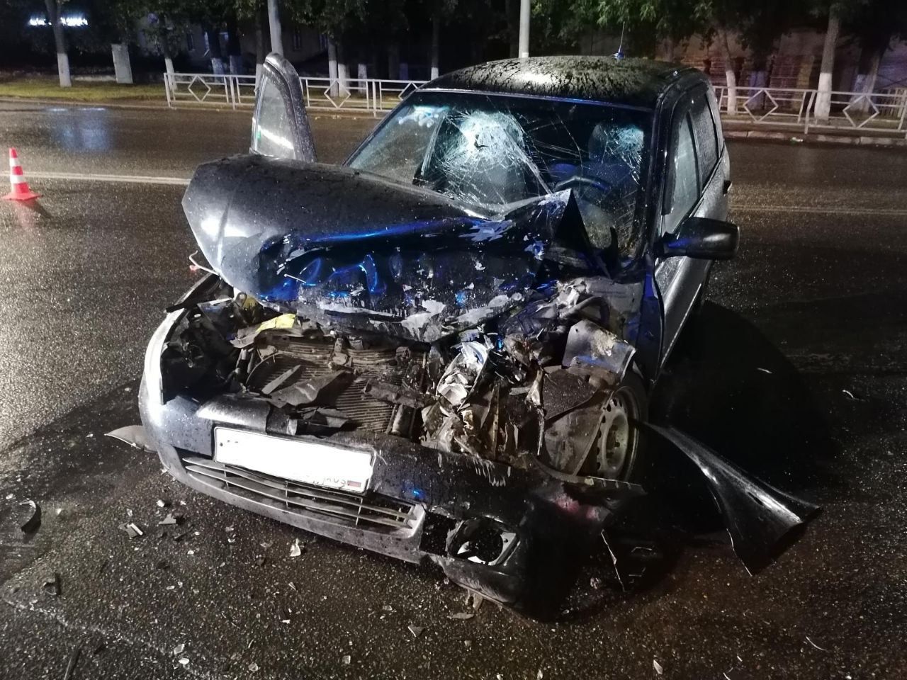 Пьяный водитель на иномарке устроил ДТП на улице Карла Маркса