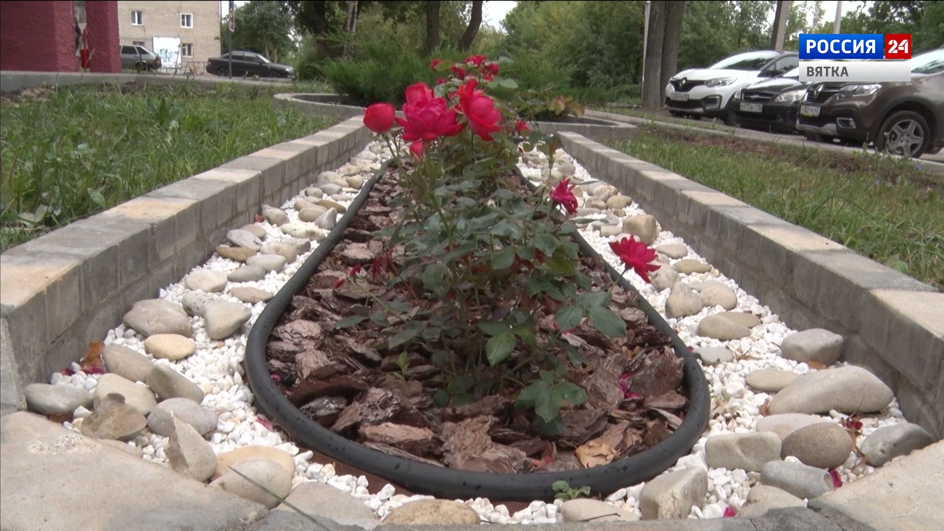 В Кирове приняли ремонт двора на улице Гайдара