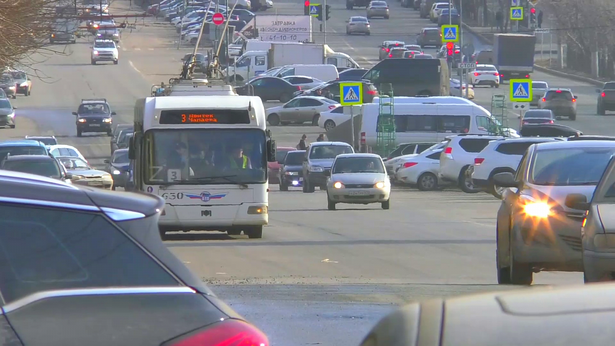 В Кирове планируют ввести выделенные полосы для общественного транспорта