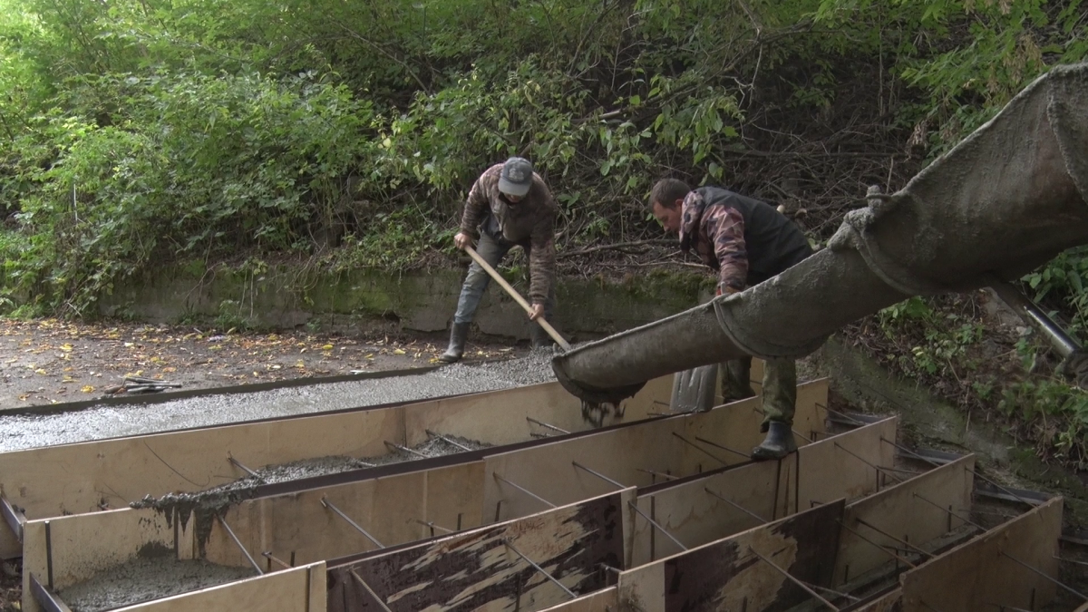 Пешеходные подходы к мосту через ЖД пути отремонтируют в Нововятске