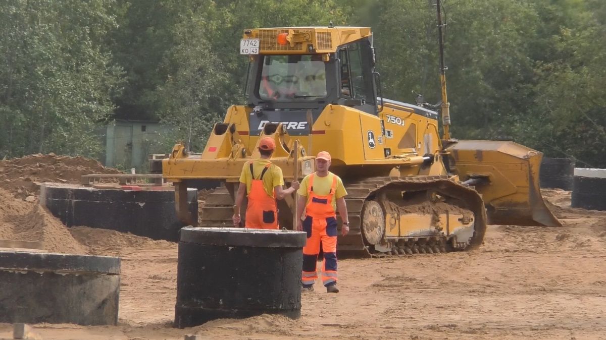 В Кирове заканчиваются ремонтные работы на улицах Зеленина и Восьмого Марта