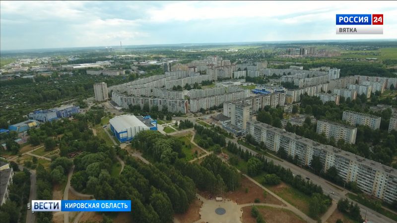 В социальные учреждения Кирова начало поступать тепло