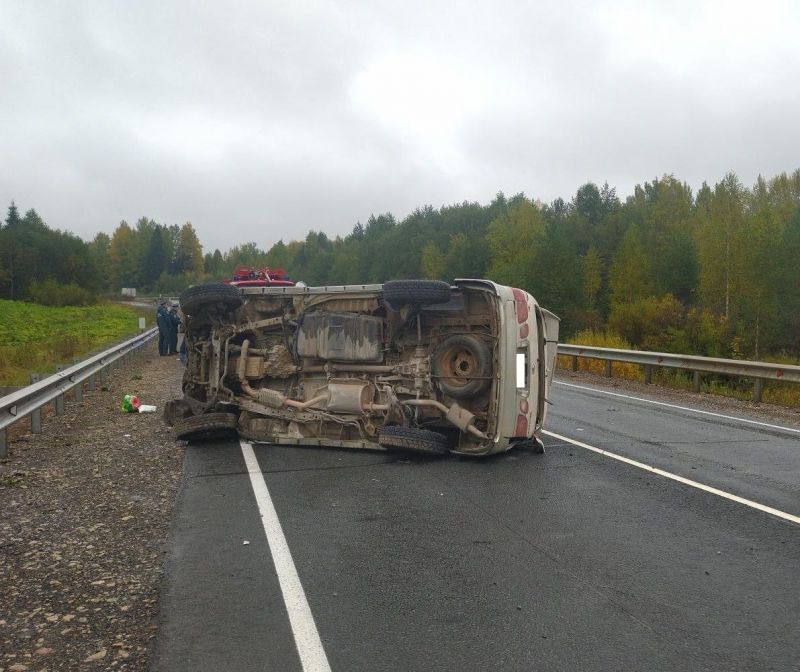 Водитель иномарки погиб при аварии в Кировской области