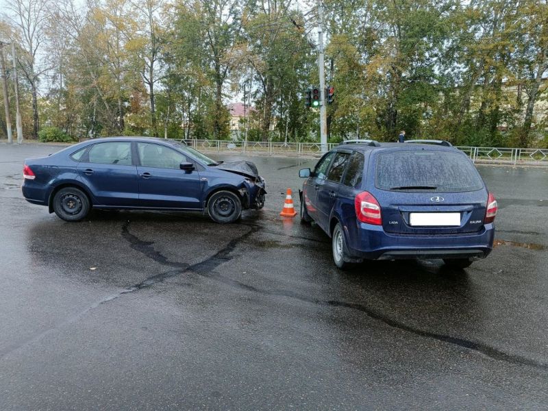 В Кирове при аварии пострадал 7-летний мальчик