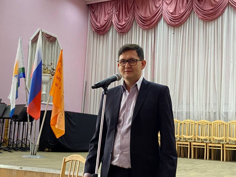 Директором Кировского колледжа музыкального искусства  им. Казенина стал его выпускник