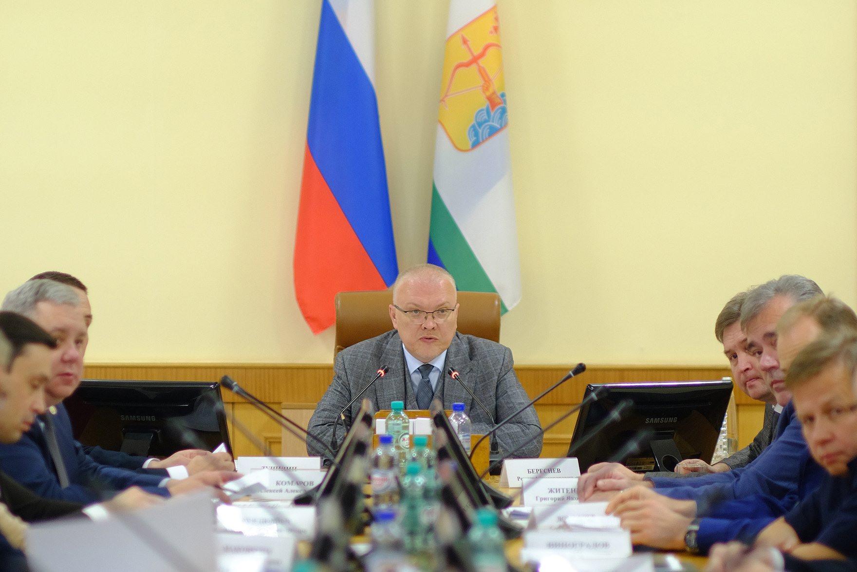 Соколов поручил разработать дополнительные меры реагирования на коррупцию среди госслужащих