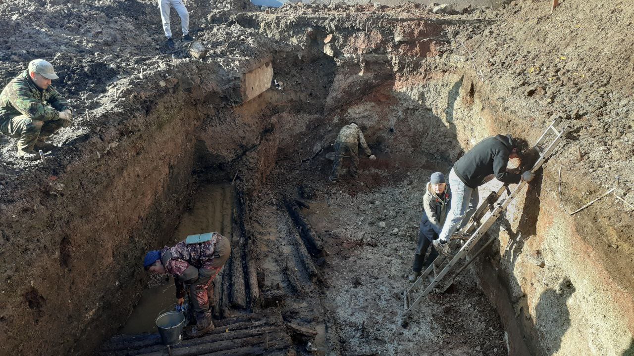 В Кирове завершаются раскопки оборонительного вала Хлыновского кремля