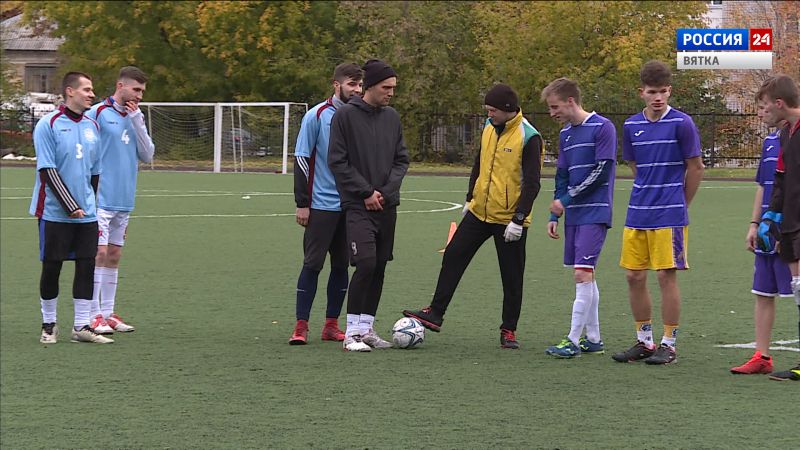 На стадионе «Иско» прошел футбольный чемпионат среди коррекционных школ и школ-интернатов