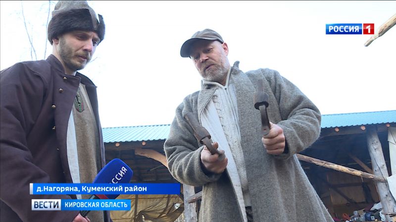 Умелец из Кировской области строит передвижную кузницу древнерусского образца