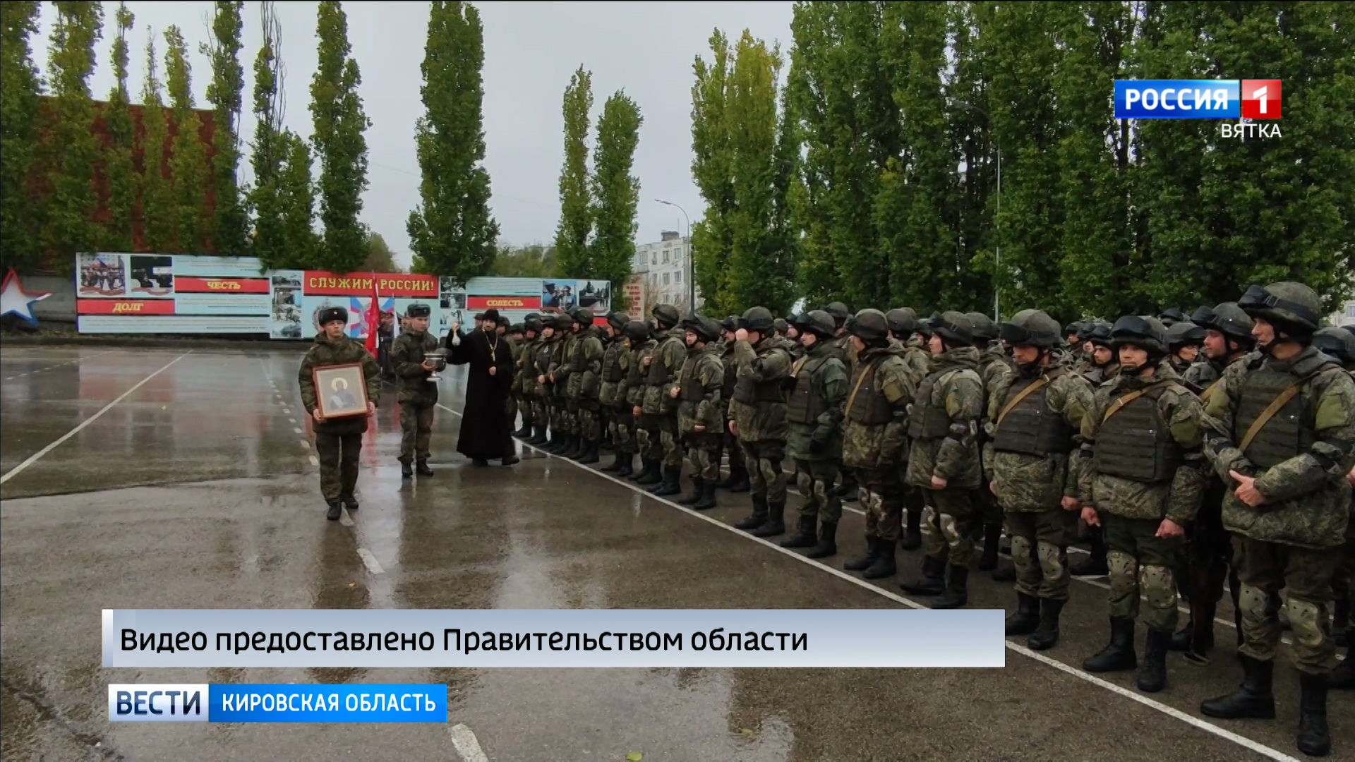 Президент назначил единовременную выплату в 195 тыс. рублей контрактникам и мобилизованным