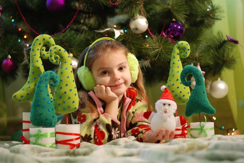 В Госдуме предложили выделить детям пособия на Новый год