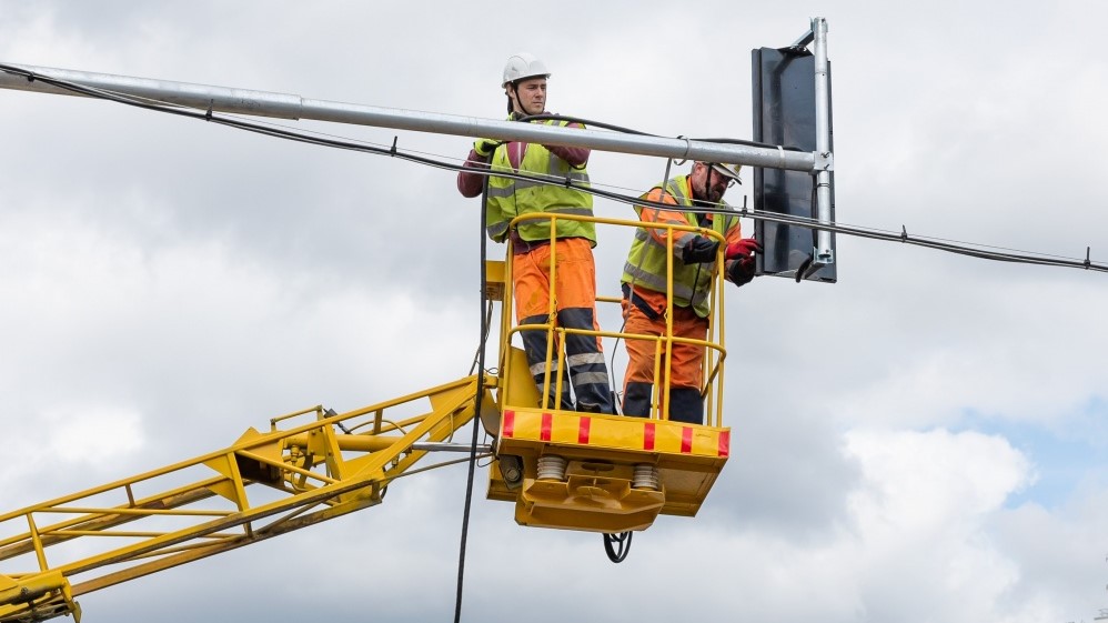 В Кирове до Нового года заменят светофоры еще на 10 перекрестках
