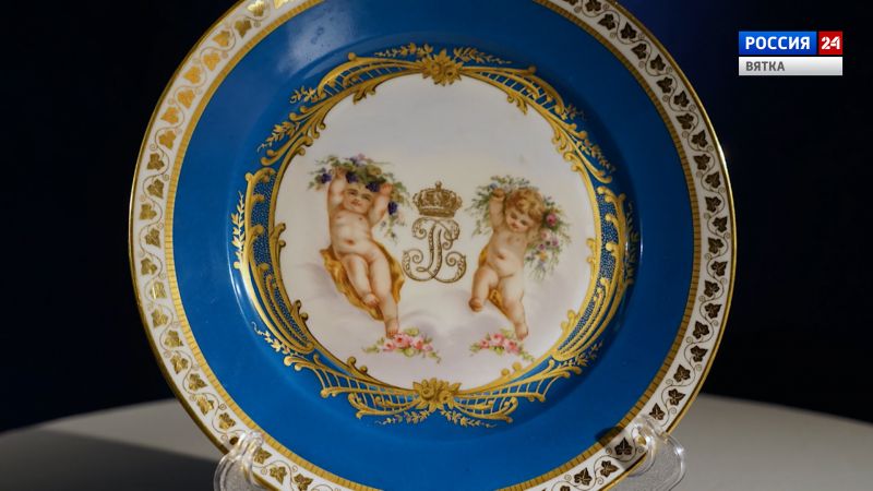 Искусство увидеть …История одной вещицы: «Тарелки мелкие». Севрский фарфоровый завод. Франция 1864 год