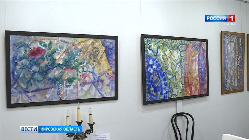 В Герценке можно увидеть живопись Николая Ярковского и рукотворные книги Евгения Мусохранова