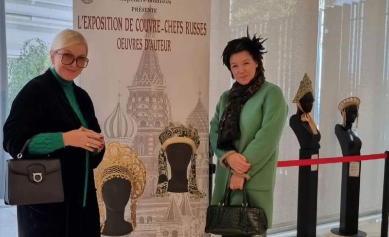 Кокошник кировской мастерицы украсил выставку в Париже
