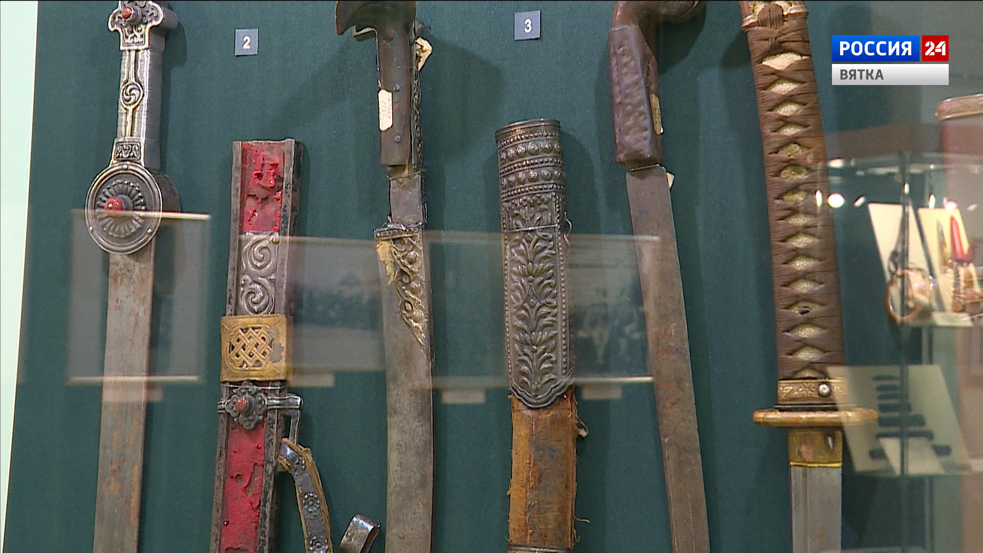 В краеведческом музее открылась выставка холодного оружия