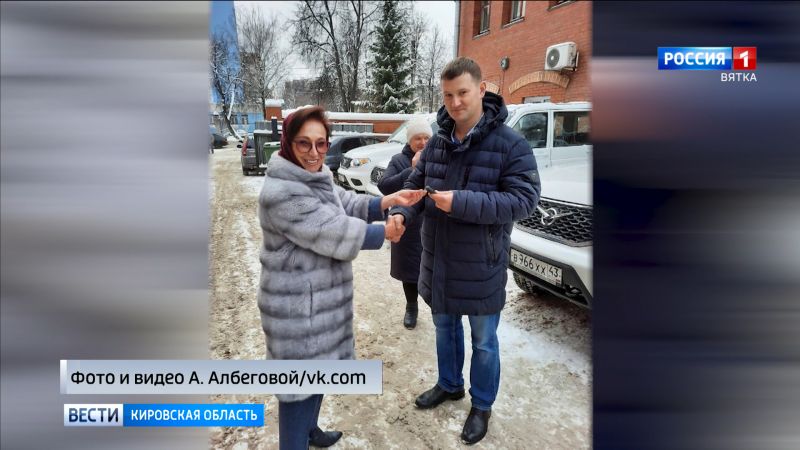 Районные инспектора экологического надзора получили новые автомобили