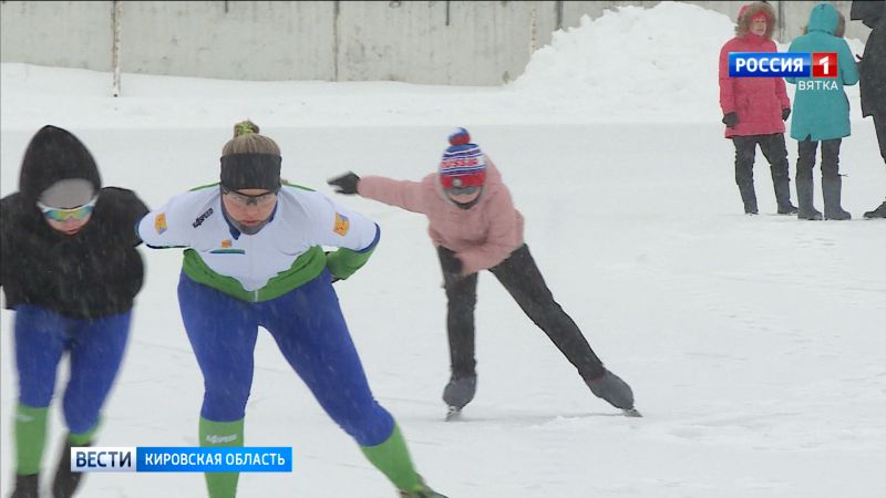 Кировские конькобежцы вернулись с медалями с первенства ПФО