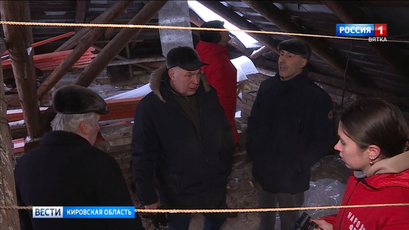 Жителям дома на Карла Маркса, 43 отремонтируют квартиры из-за проблем с кровлей