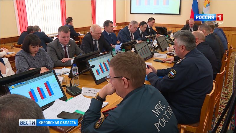 Александр Соколов поручил муниципалитетам оперативно заняться водоотведением с дорог