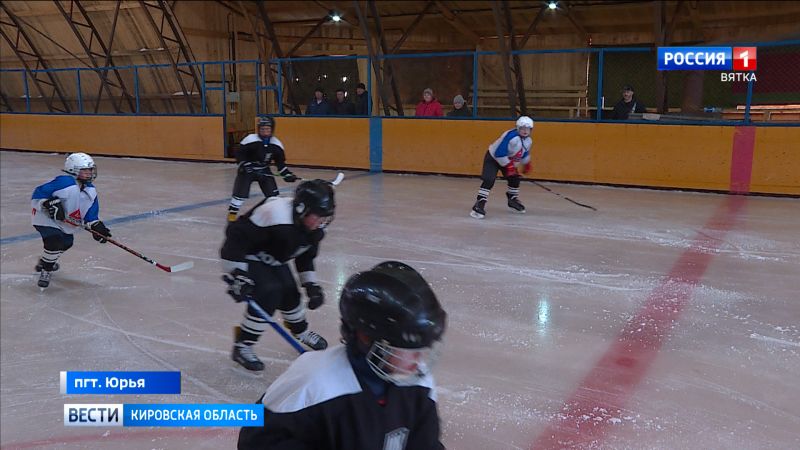 Юные хоккеисты из Юрьи удачно провели свой первый сезон на областном уровне