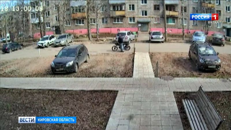 В Кирове полицейские устанавливают личность причастного к хищению мопеда