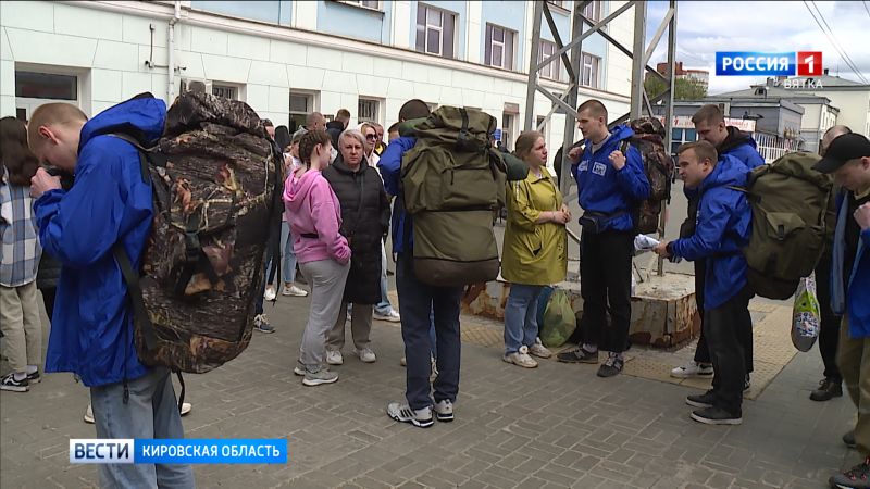 Кировские волонтеры отправились в Луганскую народную республику