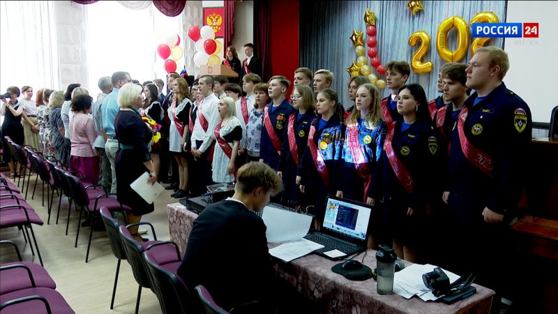 В кировских школах для выпускников прозвенели последние звонки
