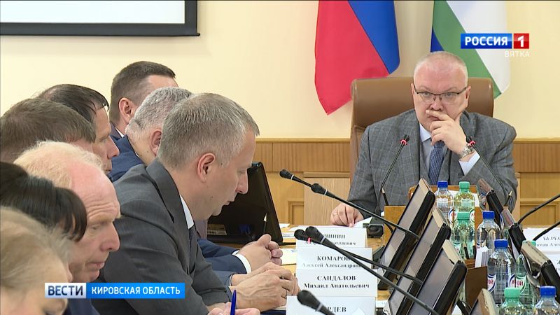 Ситуацию с вкладчиками КПК «Инвест Центр» обсудили на совещании в областном правительстве