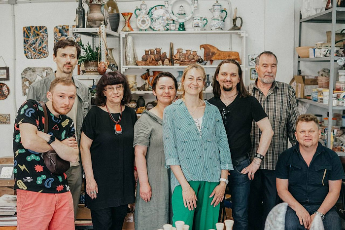 Выставку работ лучших художников региона готовят к юбилею Кирова.