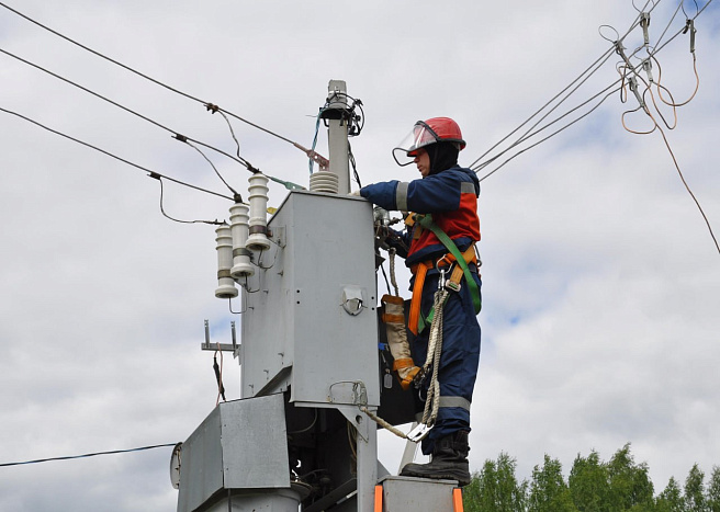 В Кировской области восстановлено электроснабжение, нарушенное грозами