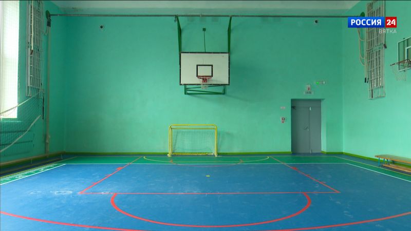 В Кирове 18 из 59 школ прошли проверку к новому учебному году