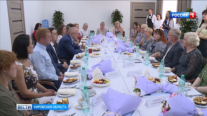 16 семей участников СВО встретились с губернатором Александром Соколовым