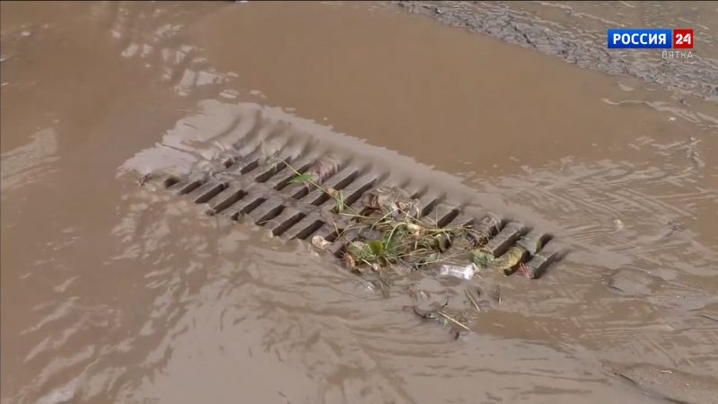 В Кирове на двух улицах переоборудуют ливневку