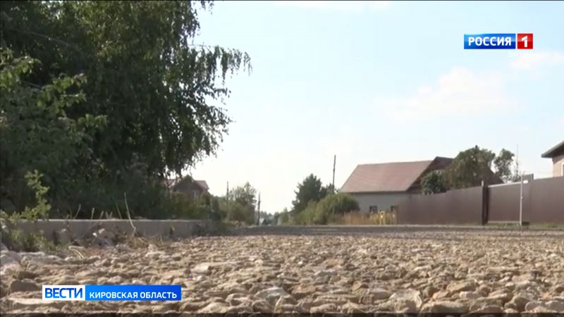 В Кирове отремонтировали 40%  грунтовых дорог