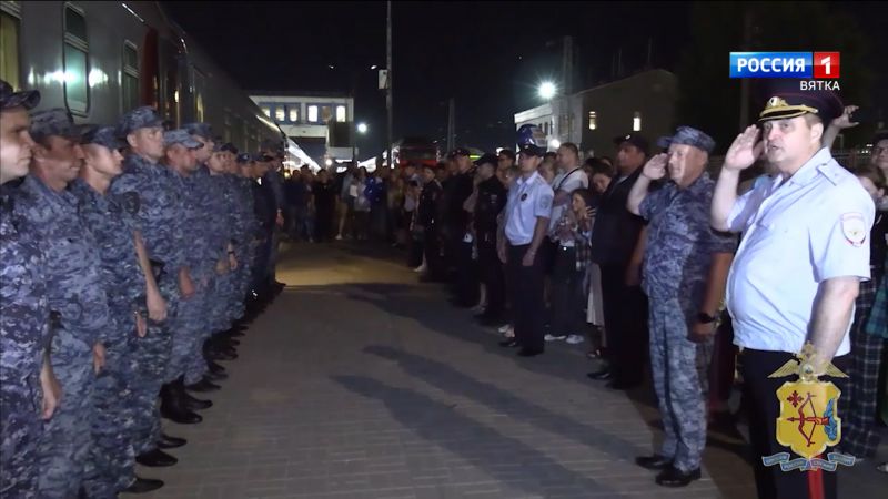 Кировские полицейские вернулись из командировки на Северный Кавказ