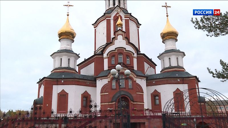 В Кирове празднуют 20-летие храма великомучениц Веры, Надежды, Любови и матери их Софии