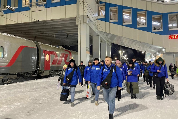 Из Кирова на Донбасс отправился самый массовый волонтерский десант