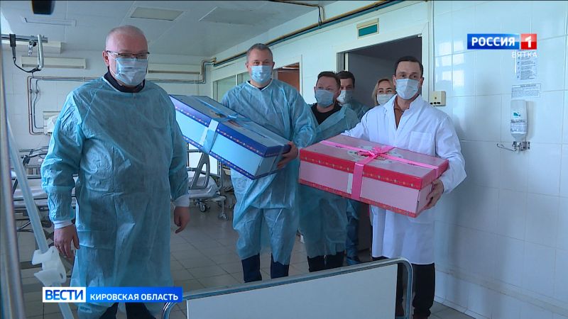 1 января губернатор Кировской области Александр Соколов посетил перинатальный центр