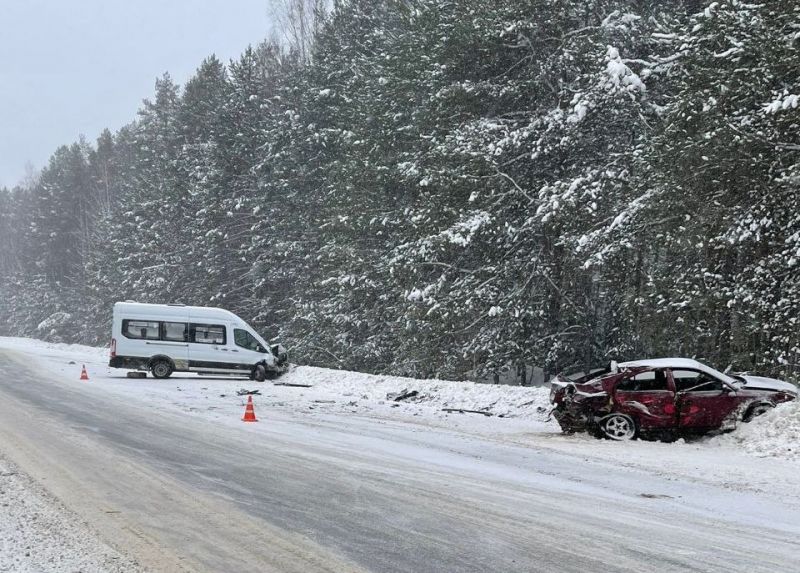 Три человека пострадали в ДТП с автобусом в Кирово-Чепецком районе
