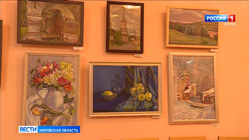 В библиотеке имени Грина открылась выставка двух кировских художниц «Под сказкой жизни»