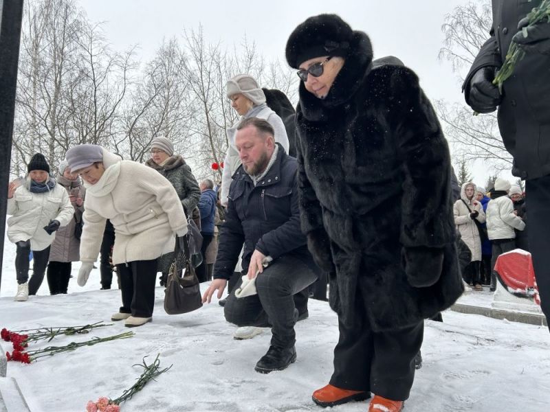 цитаты про нужных людей. все нужное всегда со. цитаты о себе. все нужное всегда со. все нужное всегда со.