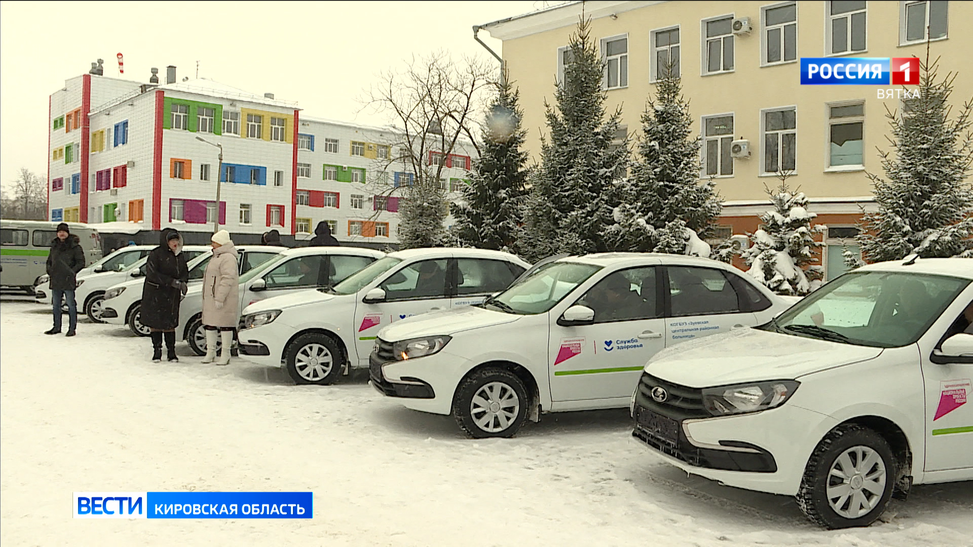 Медучреждения Кировской области получили новые автомобили