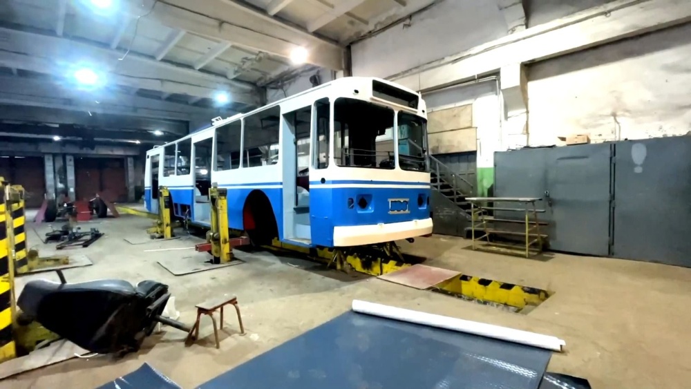В Кирове еще один раритетный троллейбус готовят для коллекции АТП