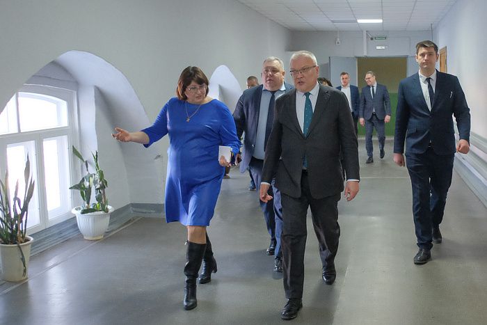 Губернатор Кировской области поручил заняться Орловским педколледжем