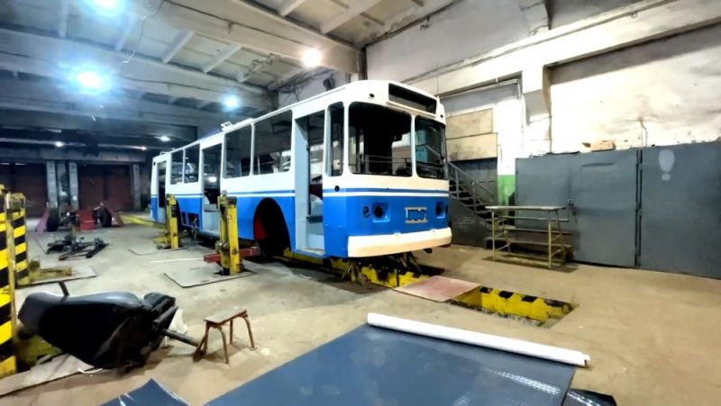 В Кирове еще один раритетный троллейбус готовят для коллекции АТП
