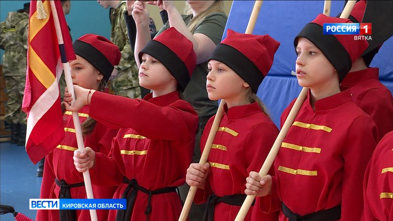 В Кирове прошел смотр-конкурс «Парад исторических войск»