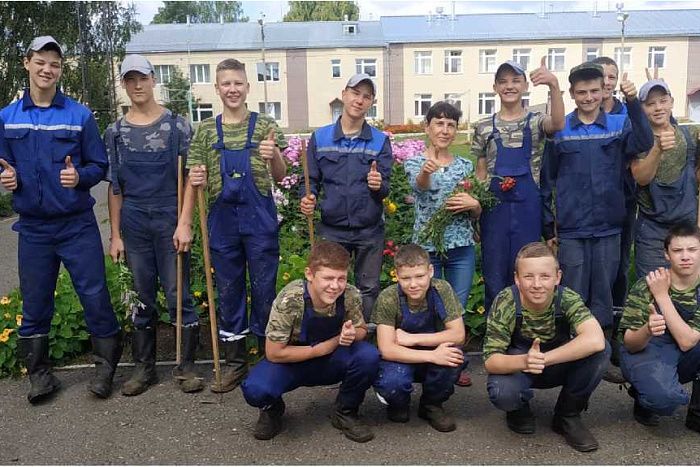 Кировская область стала лучшей по трудоустройству подростков