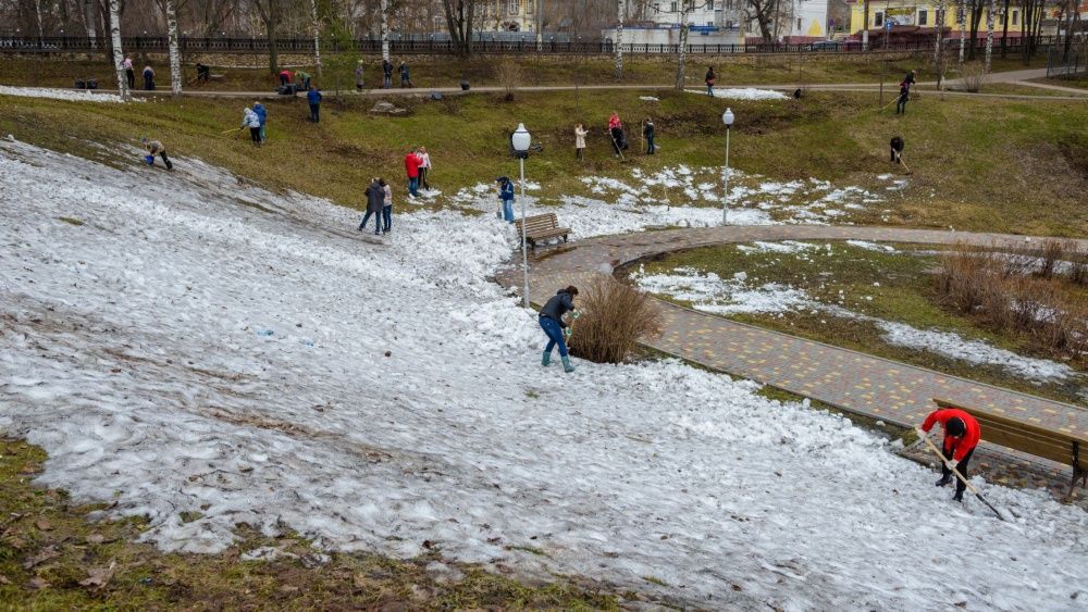 В апреле и мае в Кирове будут проходить весенние субботники